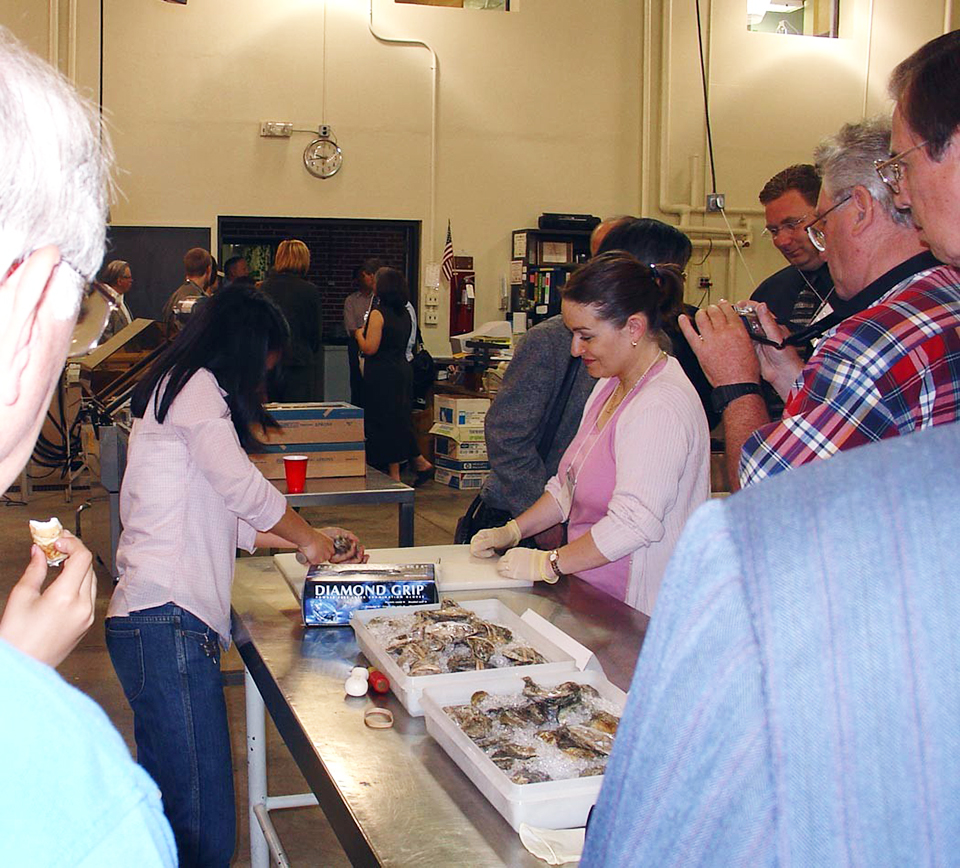 Article image for High-pressure processing of oysters