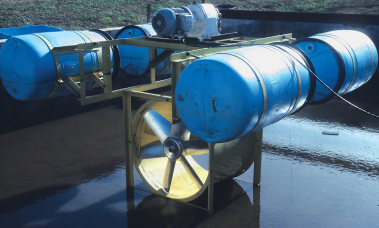 Article image for Mechanical water circulation aids pond water quality