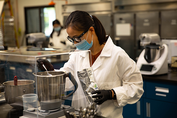 Article image for Archer Daniels Midland opens Aquaculture Innovation Lab in Illinois